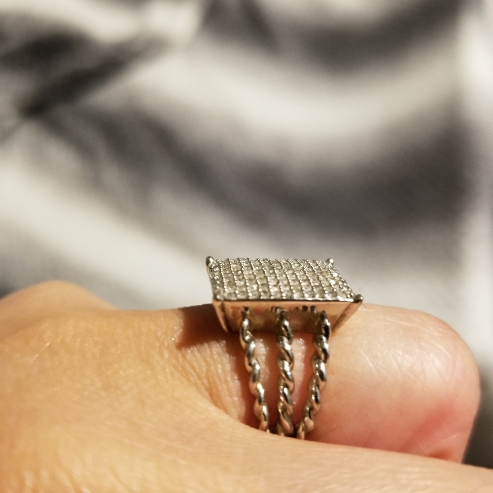 Diamond Ring - Picture 2 of 4